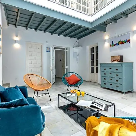 Casa En El Centro De * Sevilla
