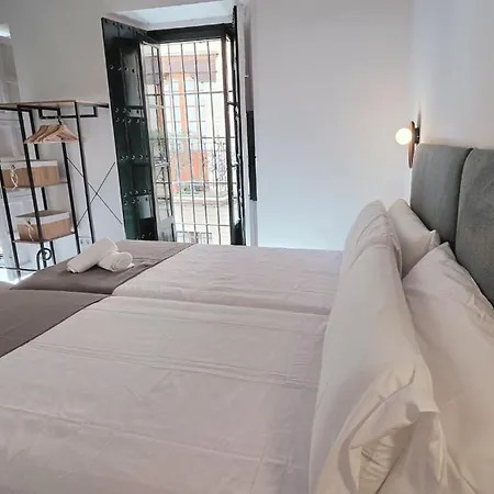 Casa En El Centro De * Sevilla